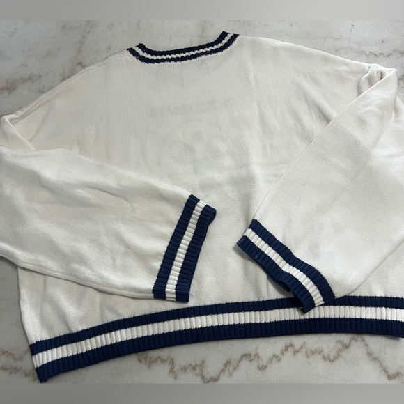 Sincerely Jules "Pickleball Social Club" boxy cropped sweater White/Navy - Picture 6 of 7